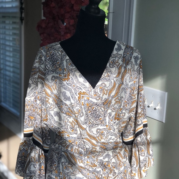 Peplum Blouse
MAX STUDIO - Med. NWOT💛 - Picture 7 of 9